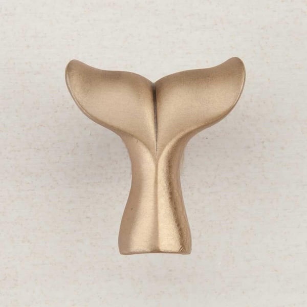 Acorn Mfg Artisan Collection Whale Tail Knob, Museum Gold DP6GP - main